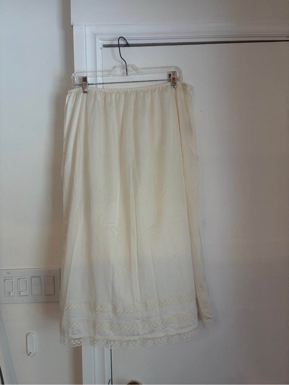 Vintage Cream Lace Hem Midi Slip Skirt